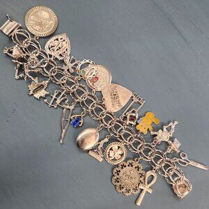 Charm bracelet